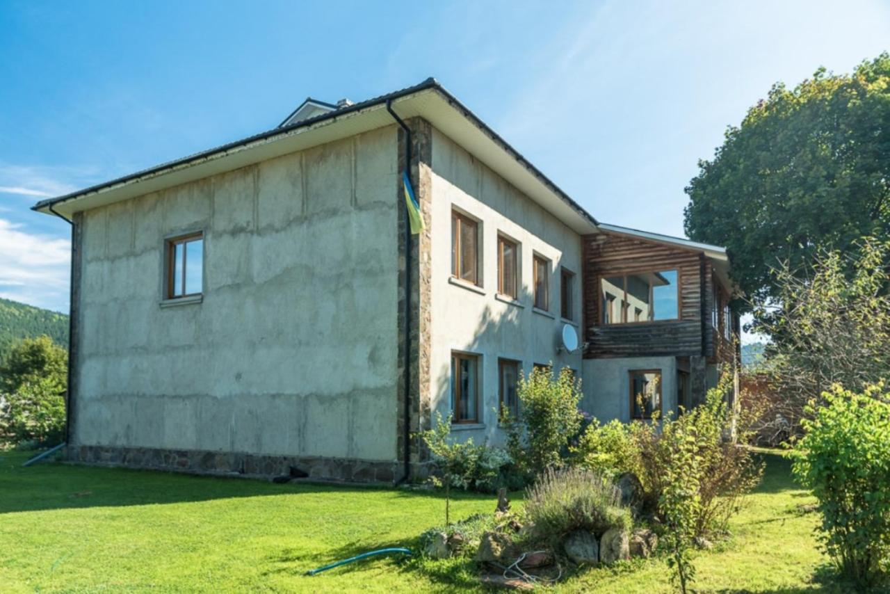Старе Подвір'Я Verkhovyna Exterior foto